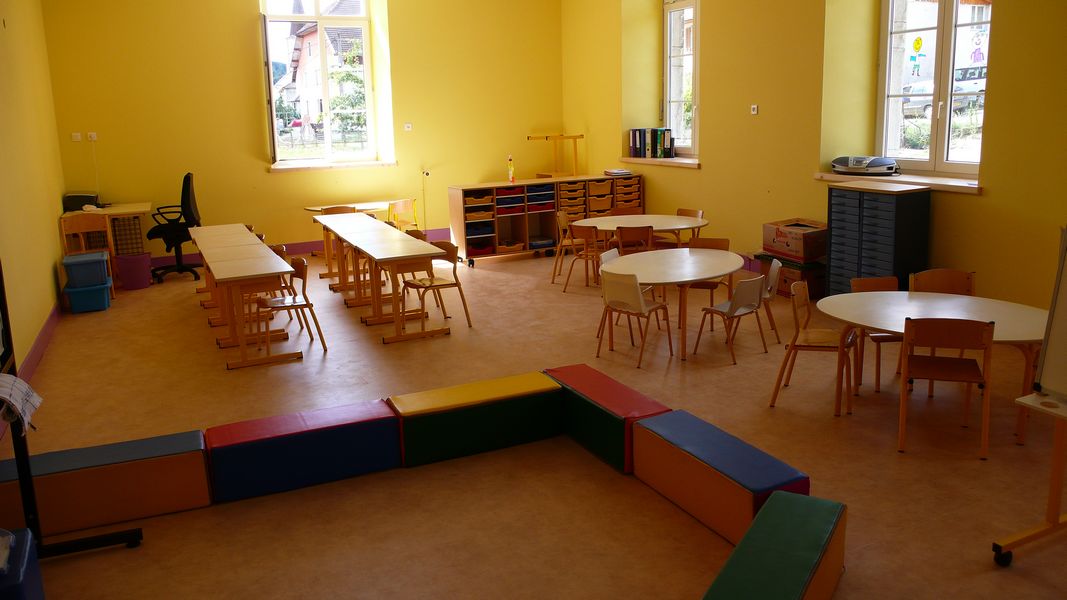 23 Ecole rénovée 2009 (2)