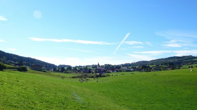 Découvrir arrivant de la Suisse, du hameau de Fuesse - Photo Claude Schneider - Copyright   