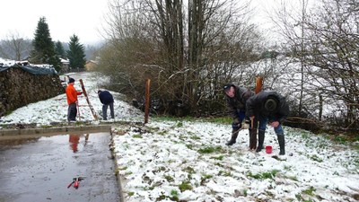 Alentour Place vierge 3 avec le concours de bénévoles  2013
