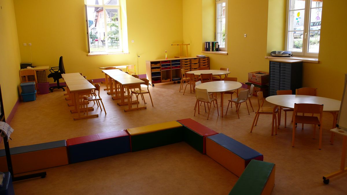 27. Ecole rénovée 2009 (2)